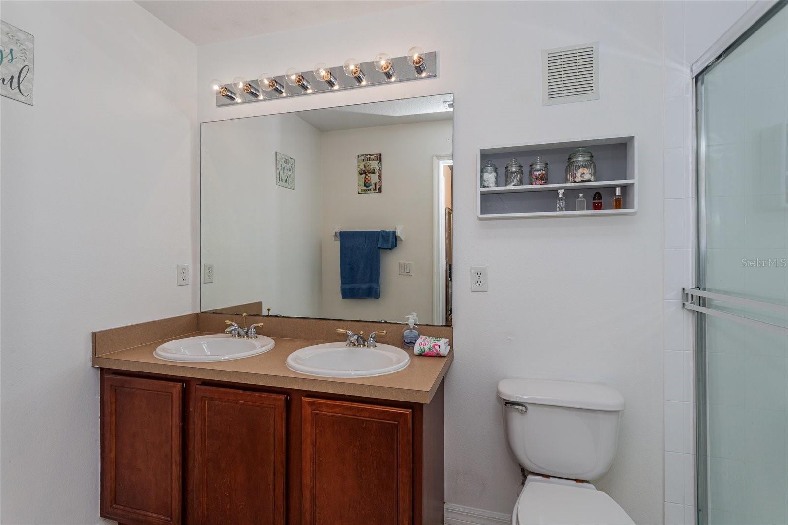 960 MOORING AVE #103