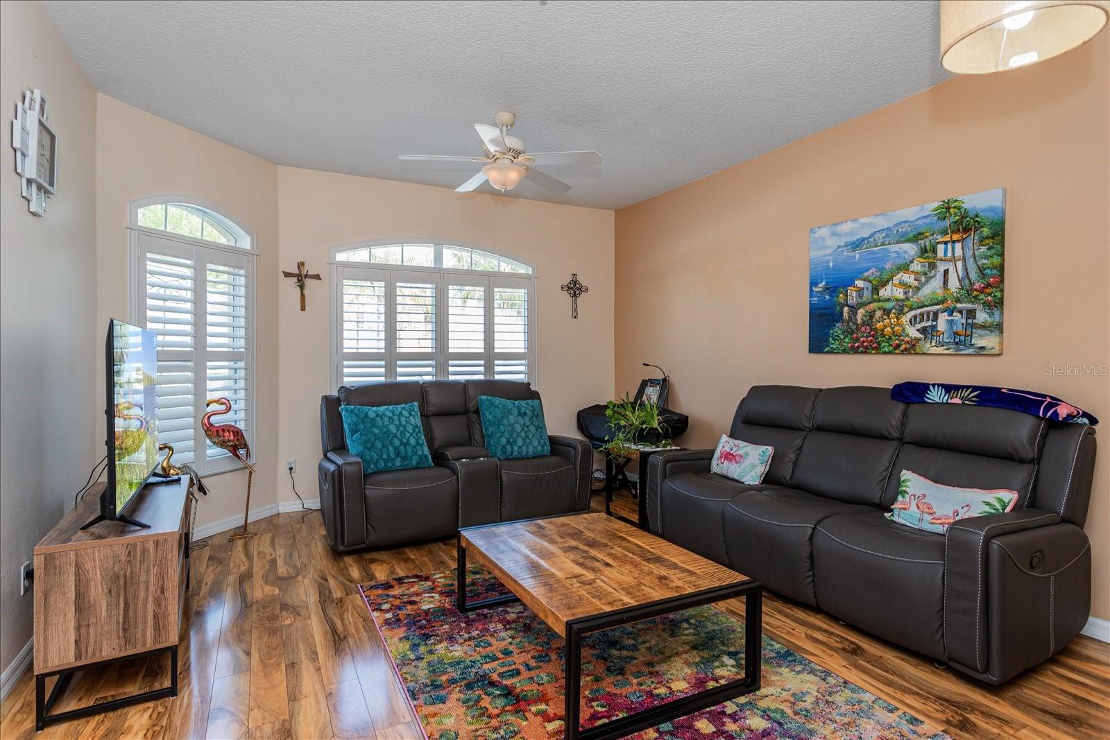 960 MOORING AVE #103