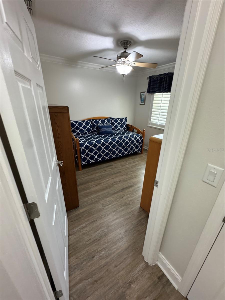 664 S SUNDANCE DR