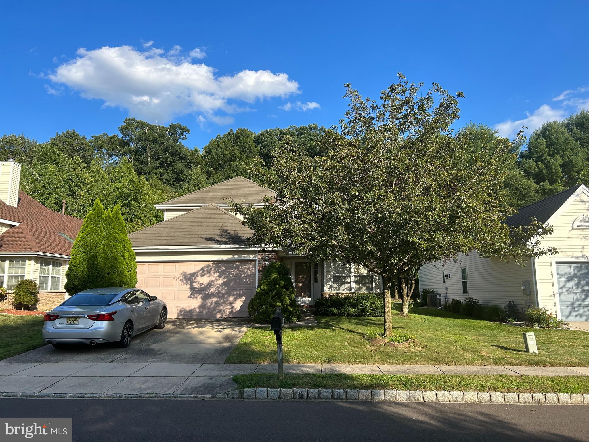 130 PEPPERGRASS DR S