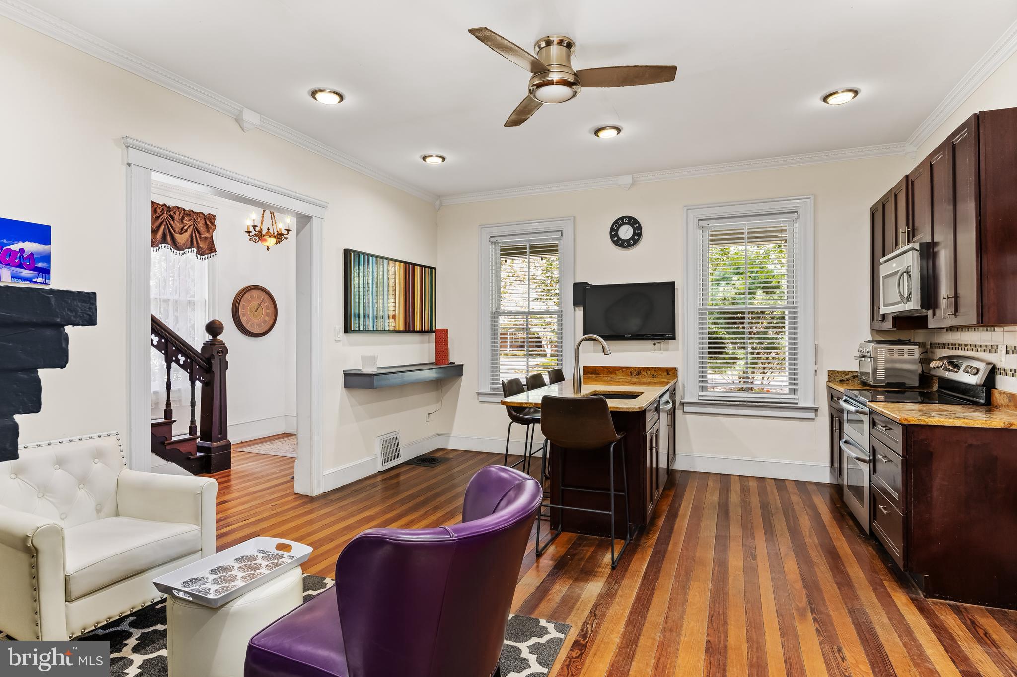 408 Lippincott AVENUE