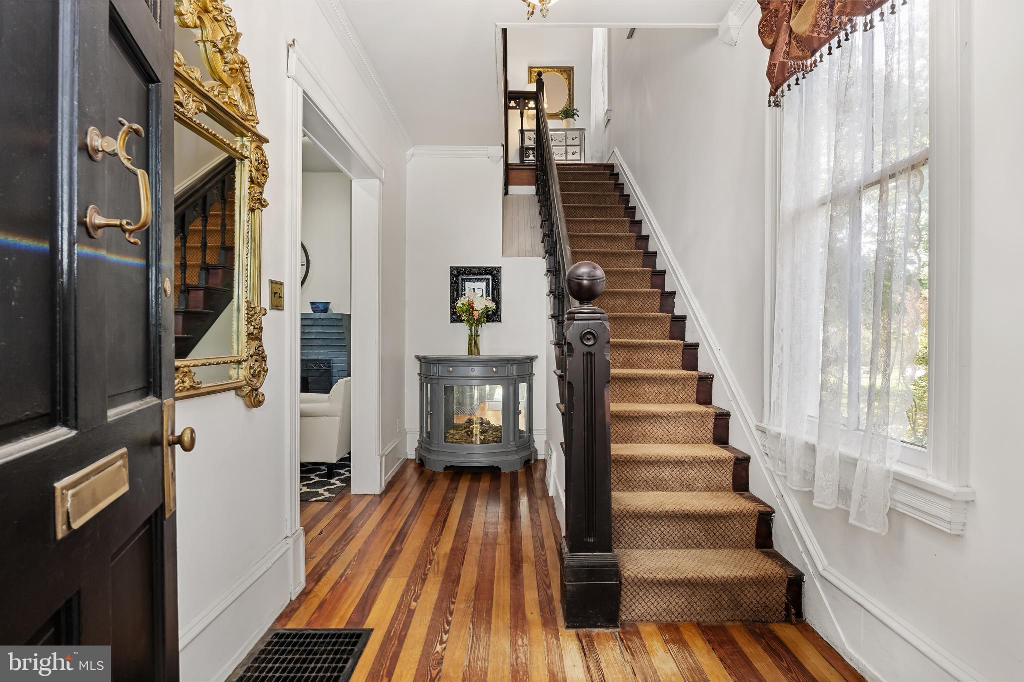 408 Lippincott AVENUE