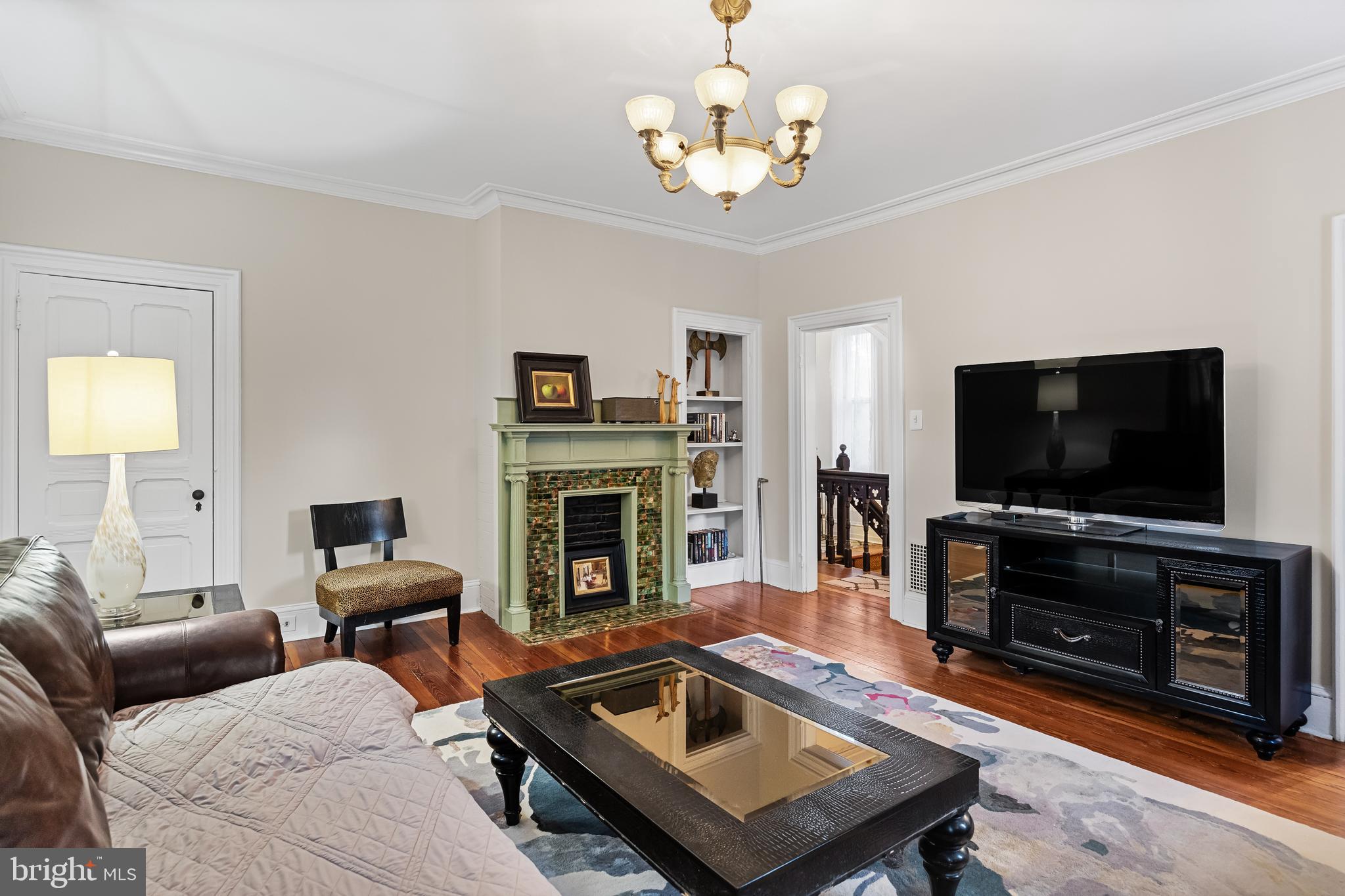 408 Lippincott AVENUE