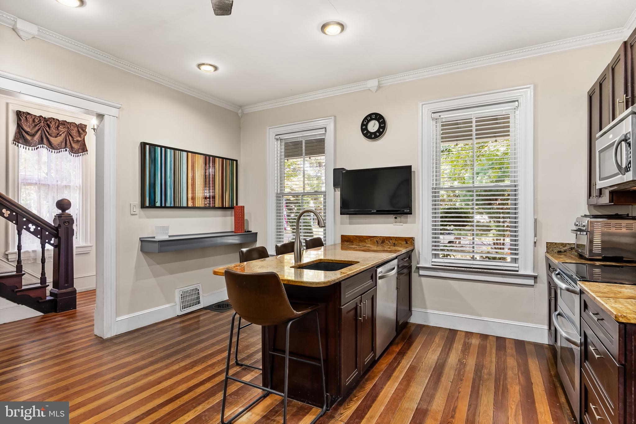 408 Lippincott AVENUE