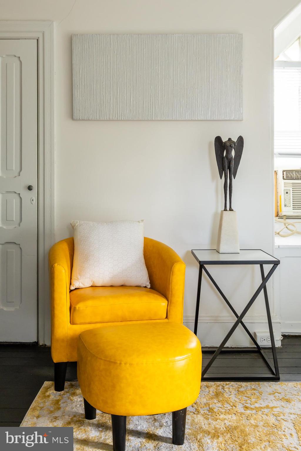 408 Lippincott AVENUE