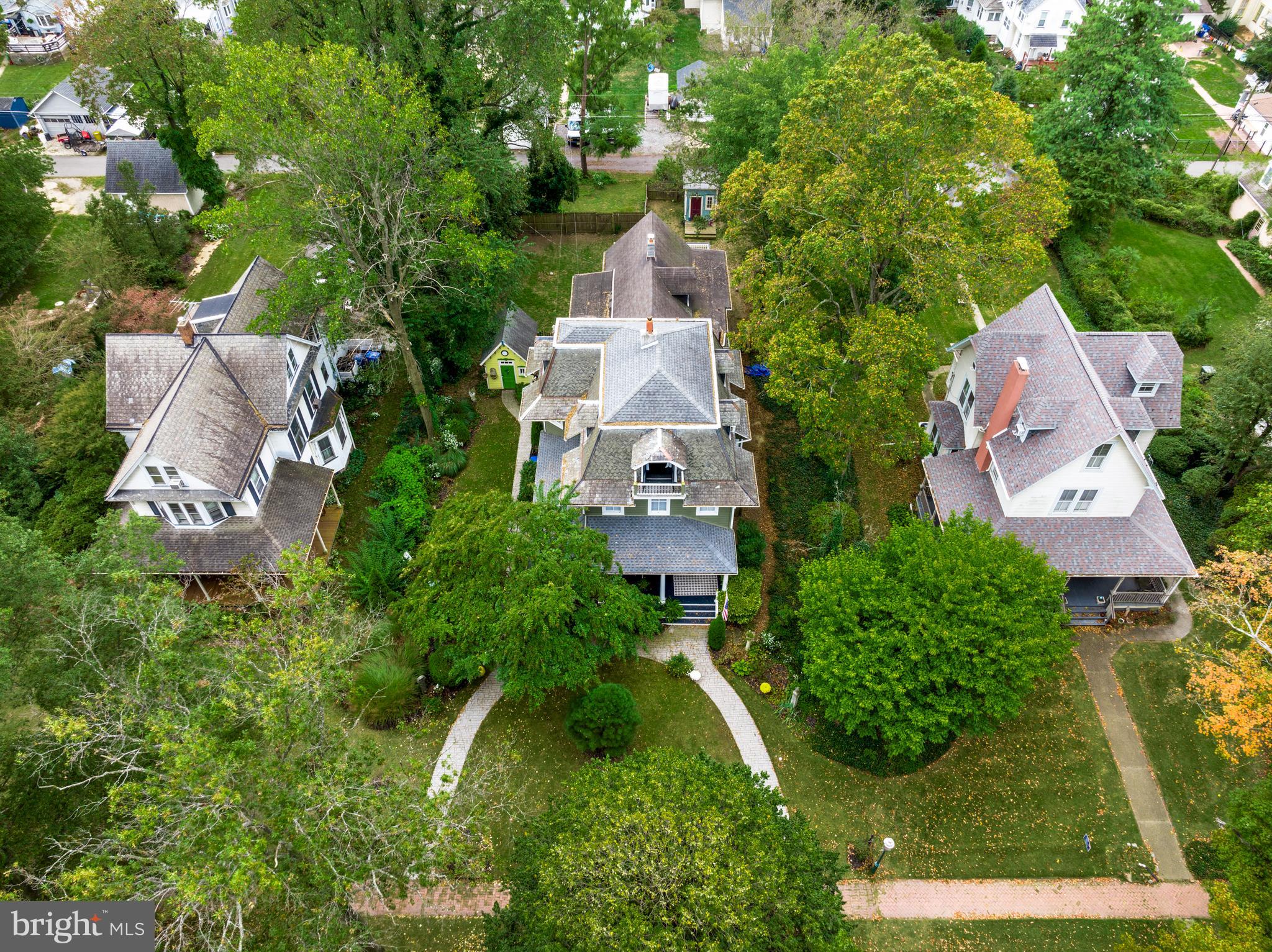 408 Lippincott AVENUE