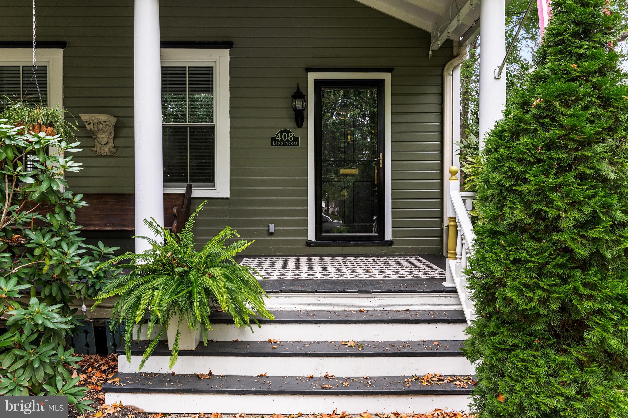 408 Lippincott AVENUE