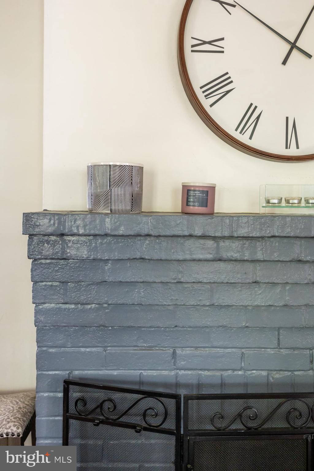 408 Lippincott AVENUE