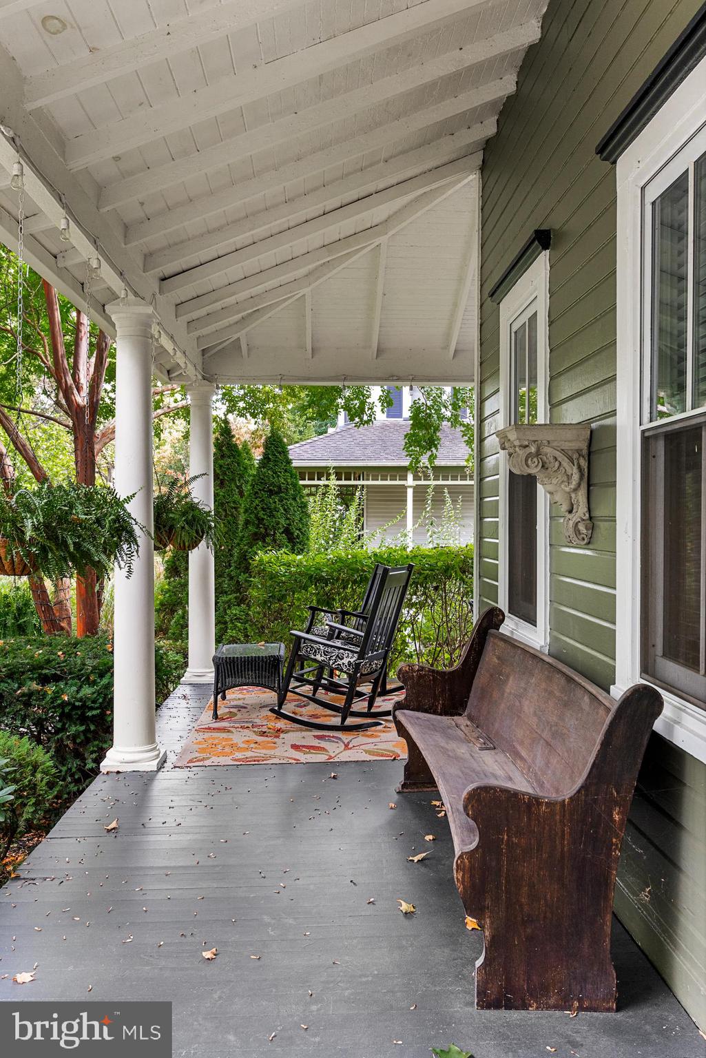 408 Lippincott AVENUE