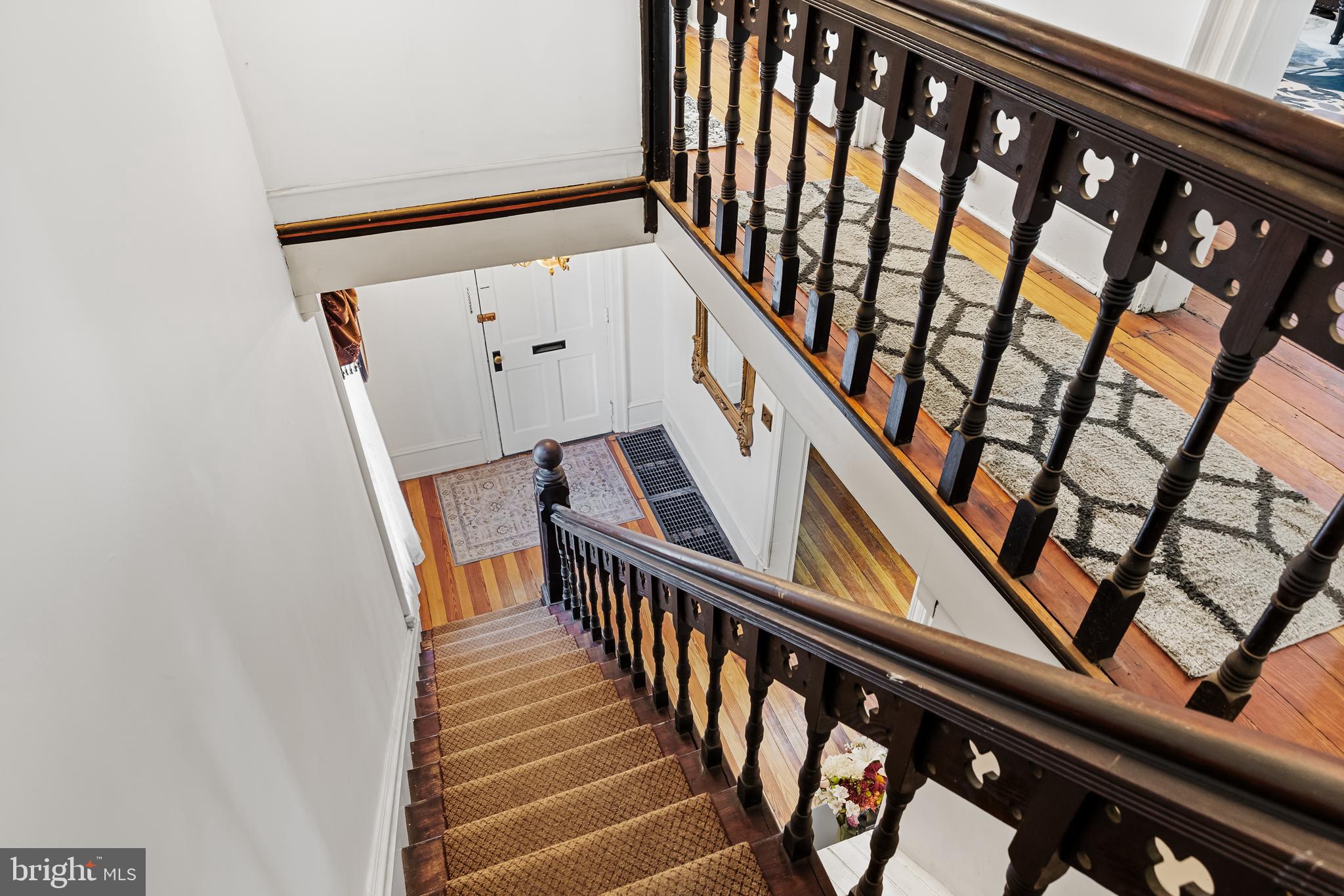 408 Lippincott AVENUE