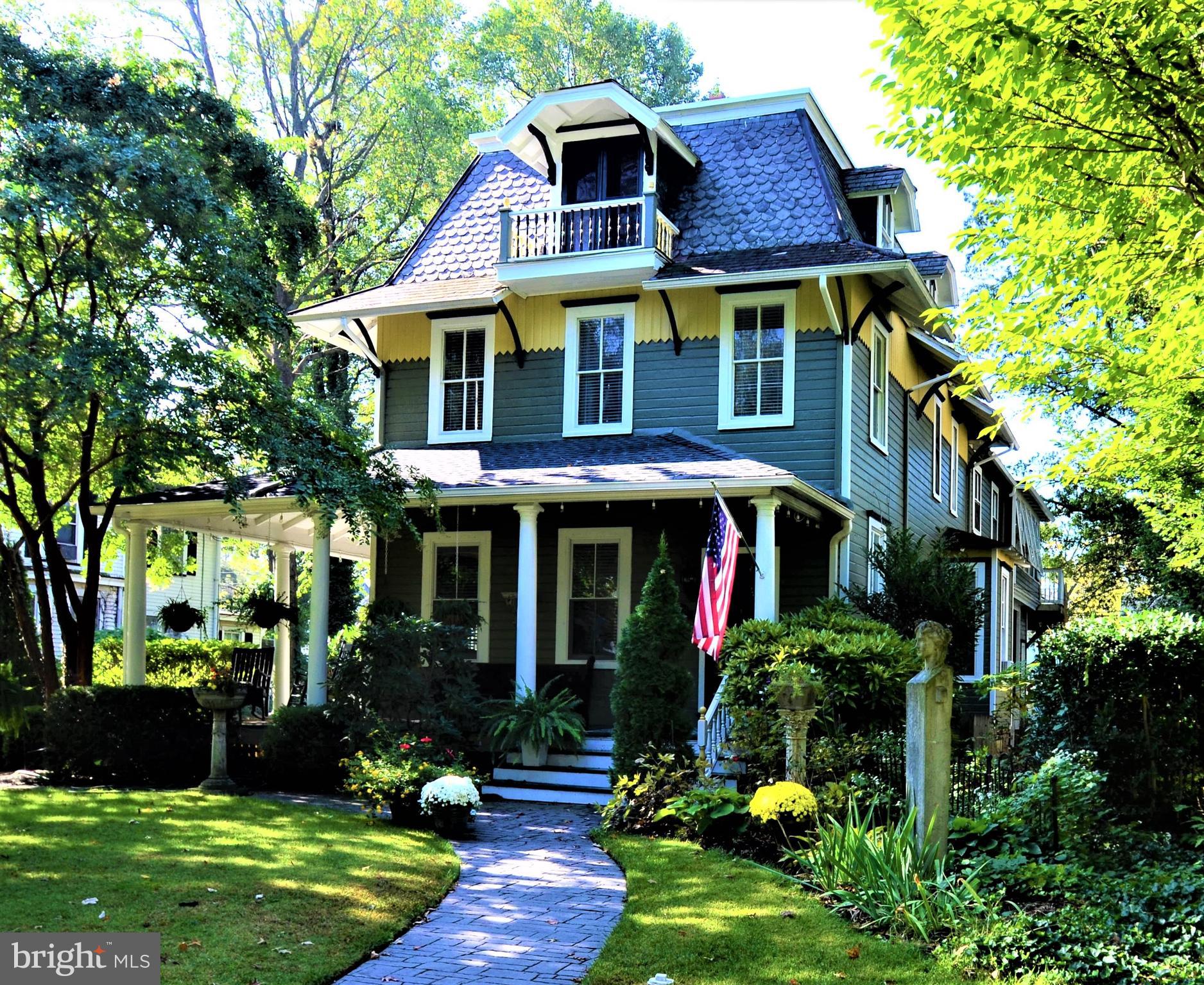 408 Lippincott AVENUE