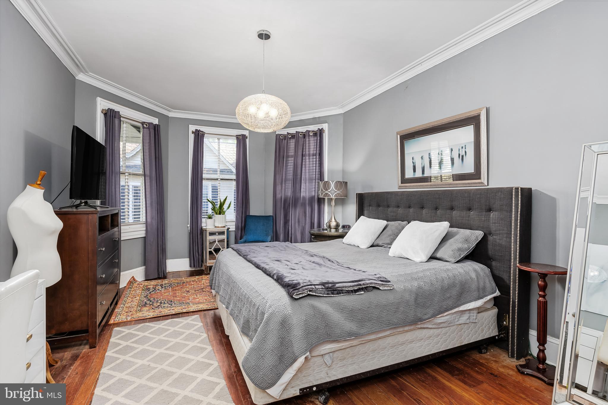 408 Lippincott AVENUE