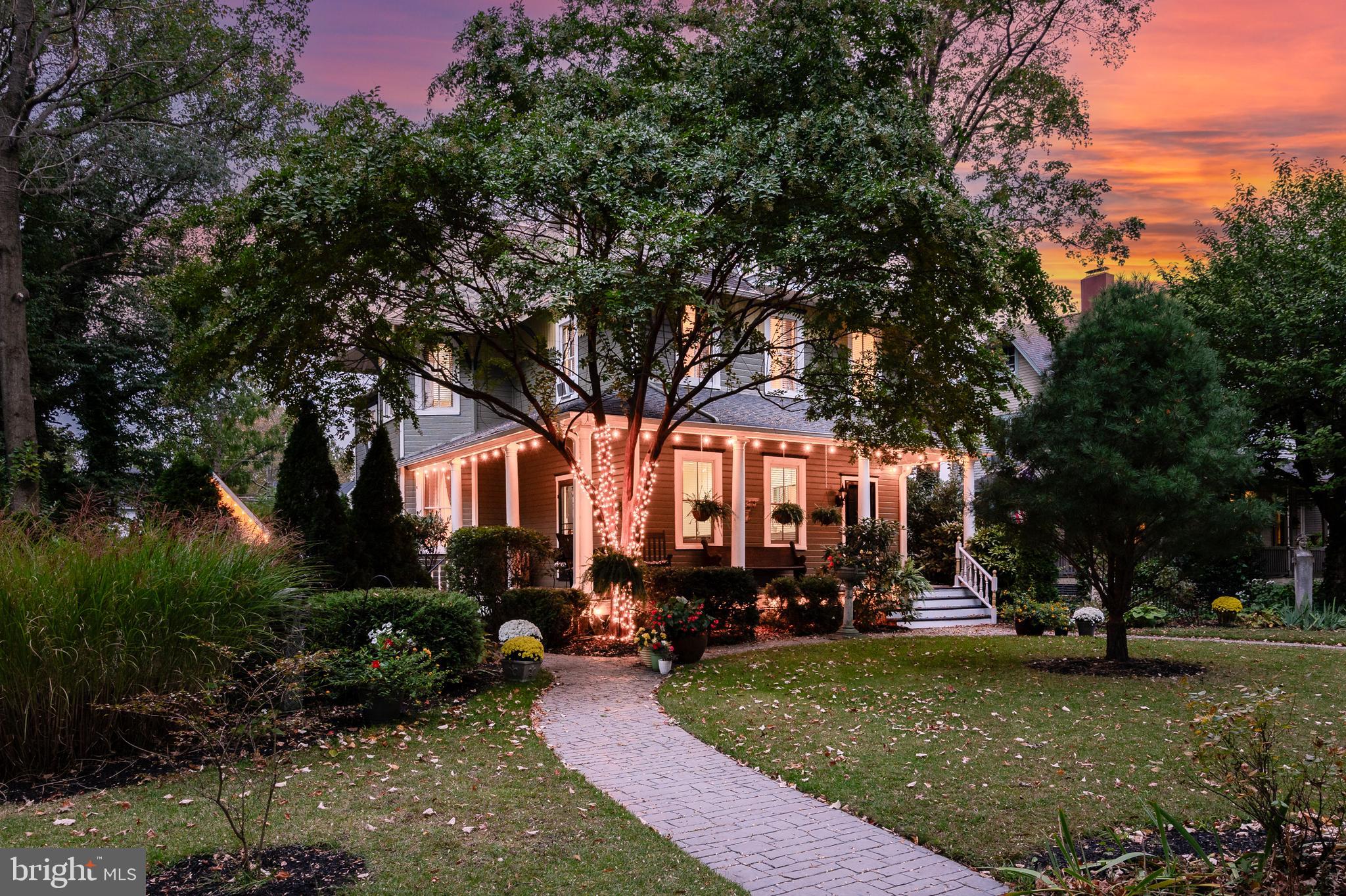 408 Lippincott AVENUE