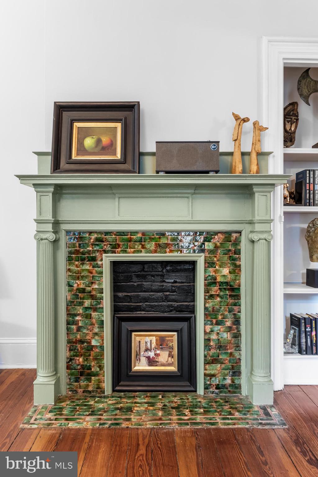 408 Lippincott AVENUE