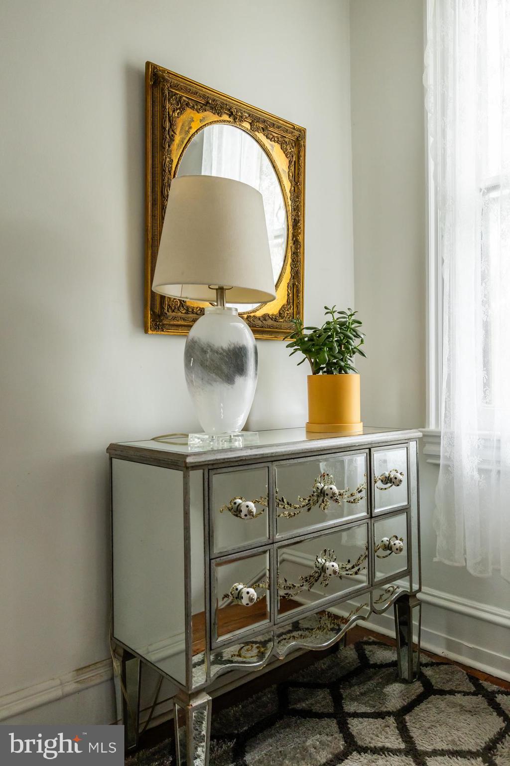 408 Lippincott AVENUE