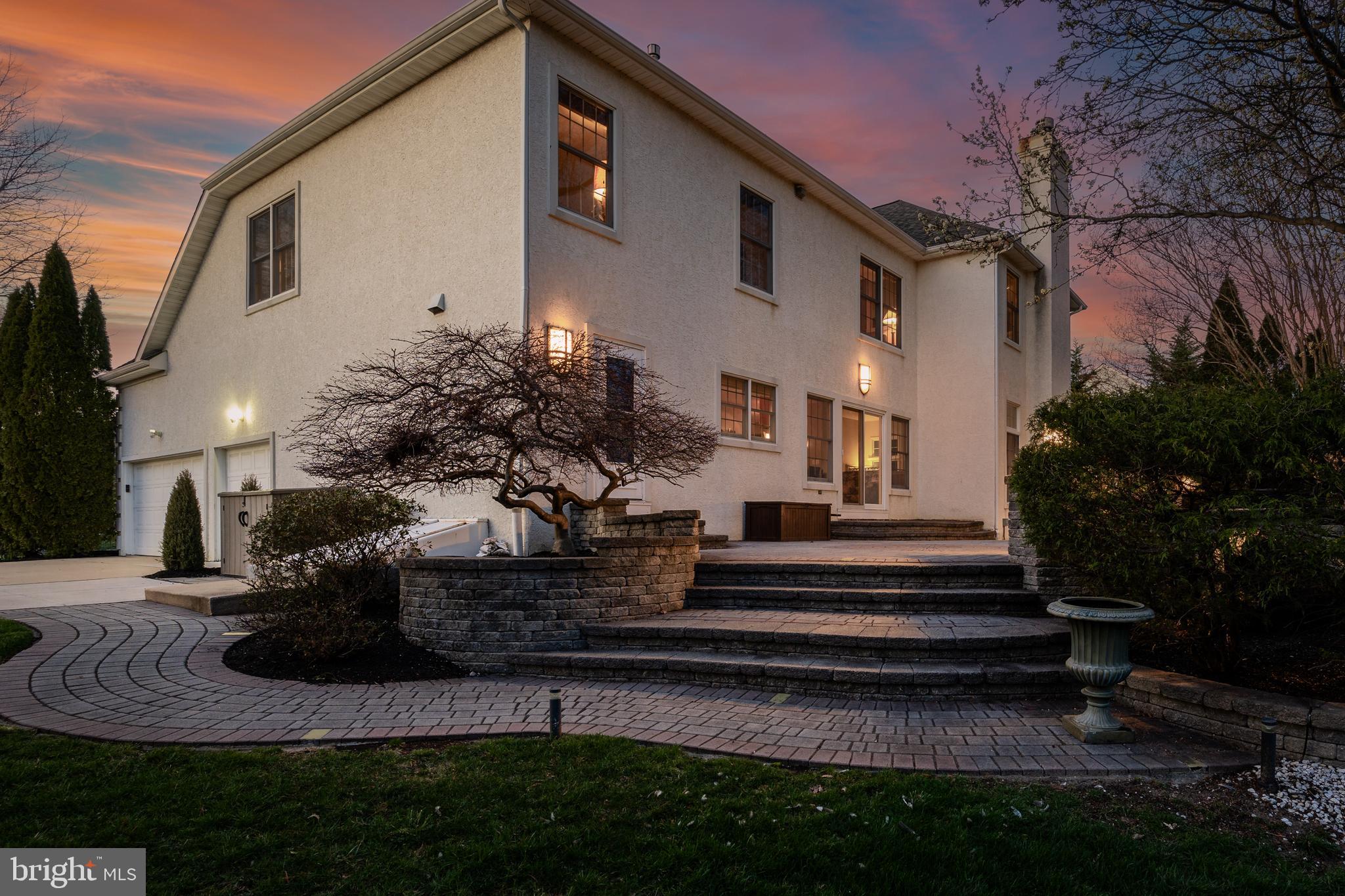 5 Armstrong Dr