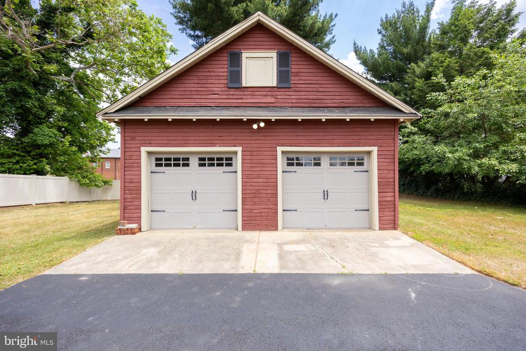 1002 Morgan Ave