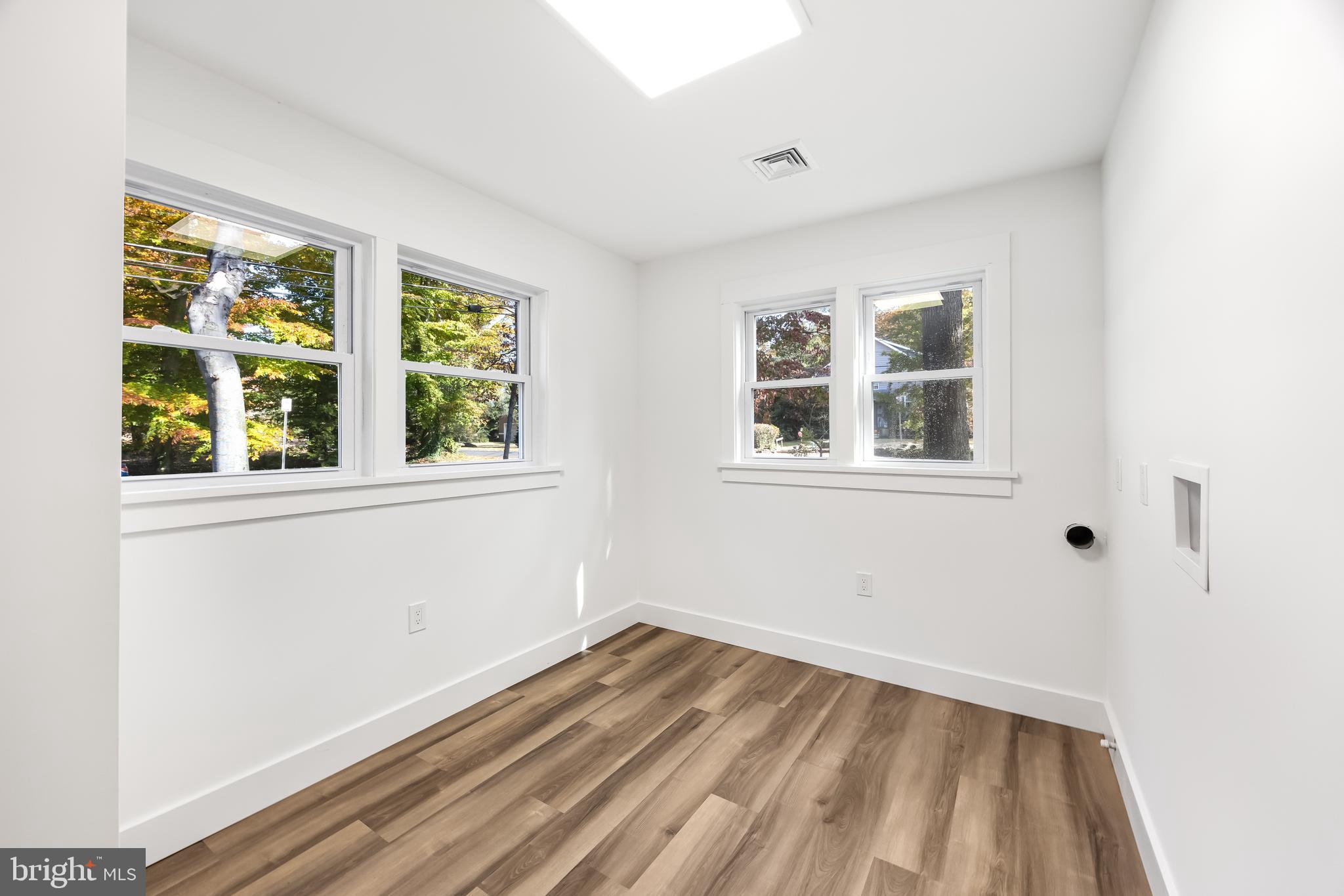 1012 Cedar St
