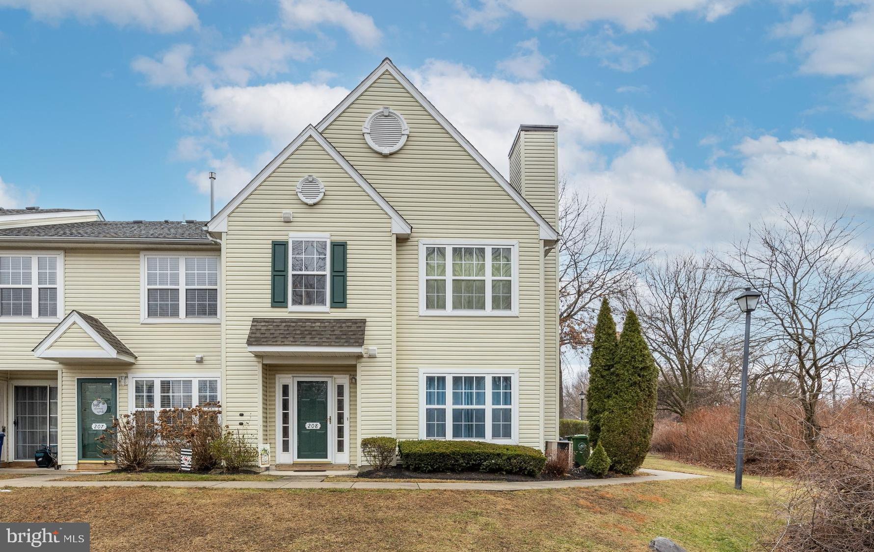 208 Quay Ct
