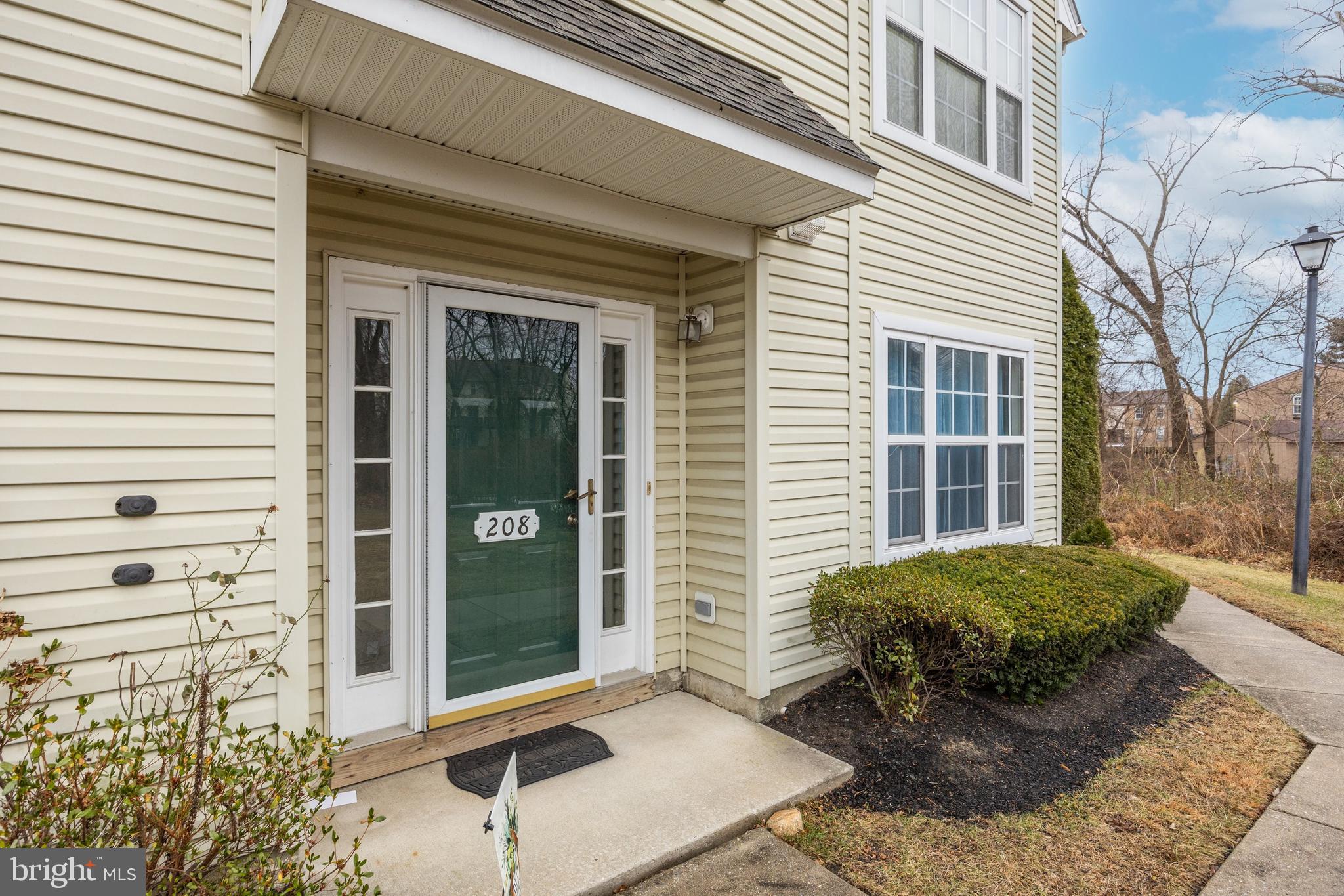 208 Quay Ct