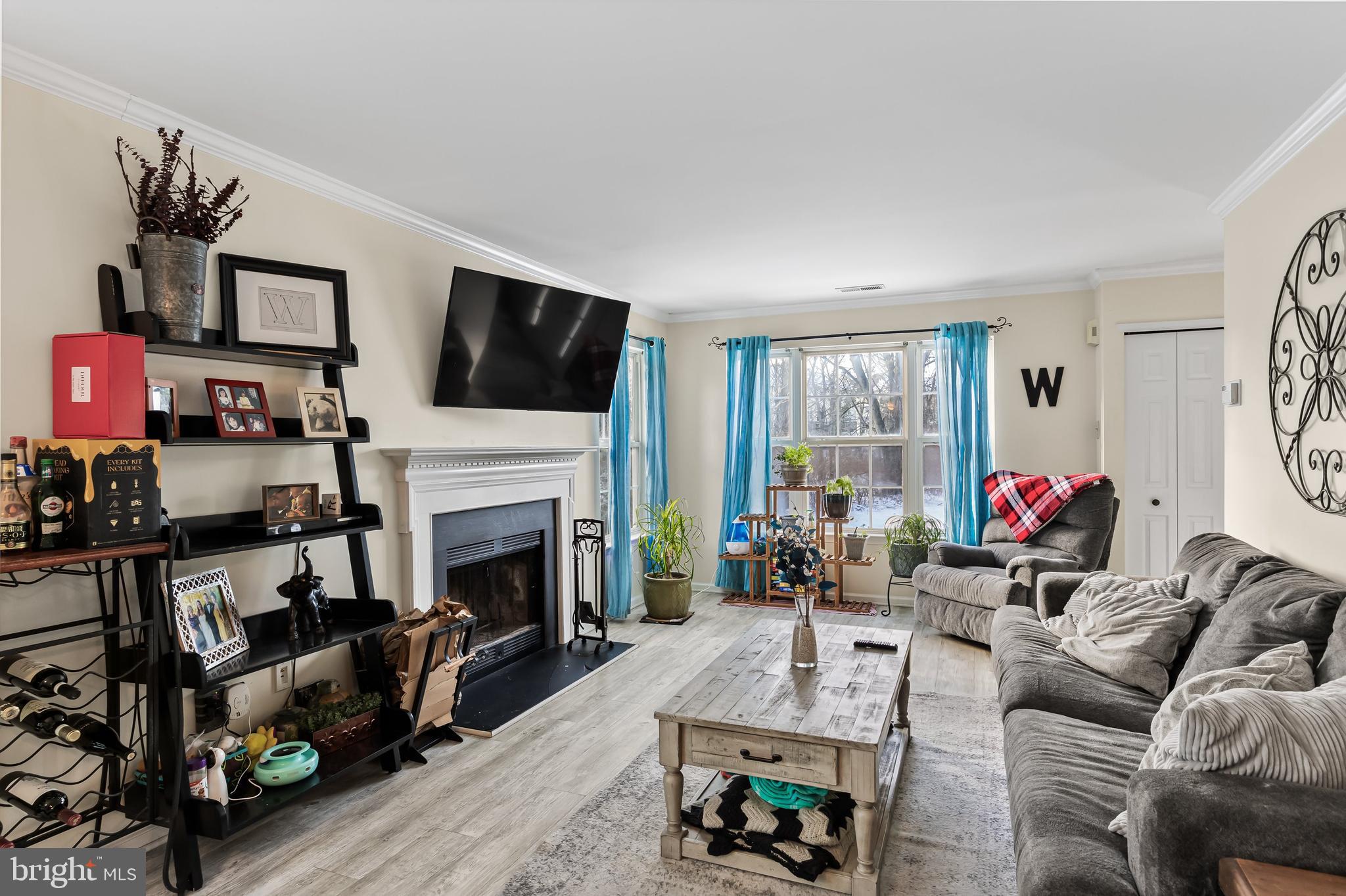 208 Quay Ct