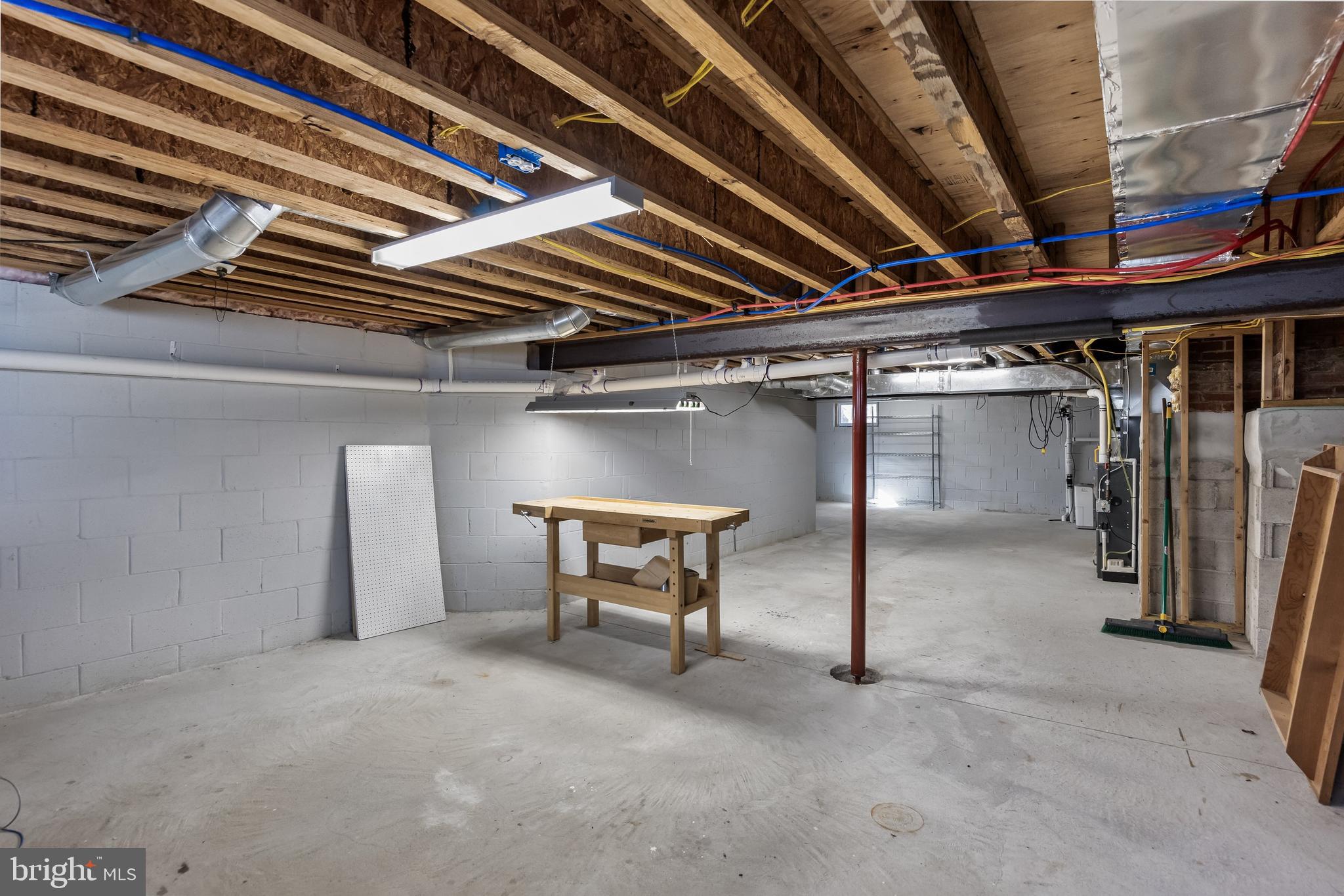 611 Delanco Rd