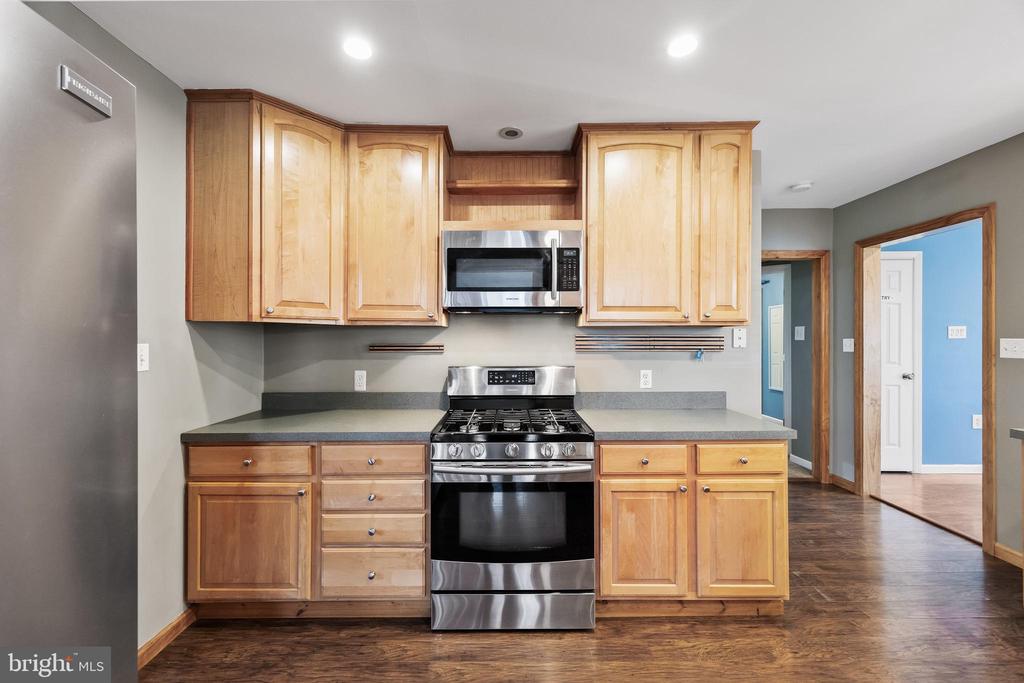 611 Delanco Rd