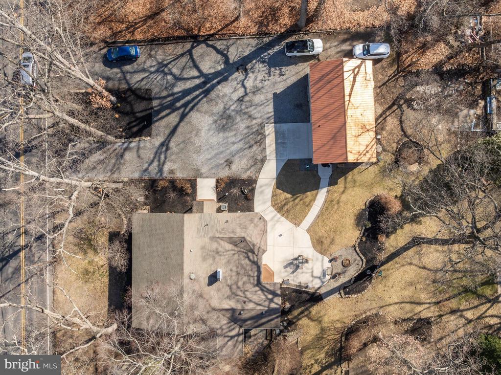 611 Delanco Rd