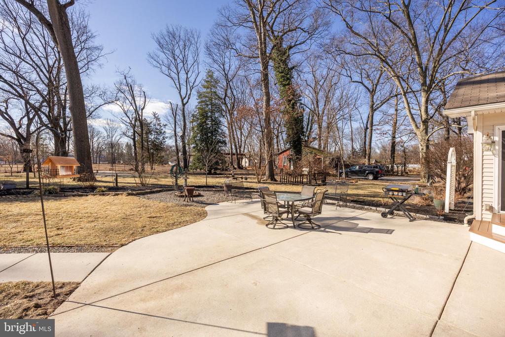 611 Delanco Rd