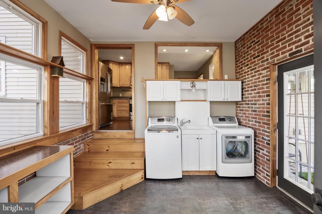 611 Delanco Rd