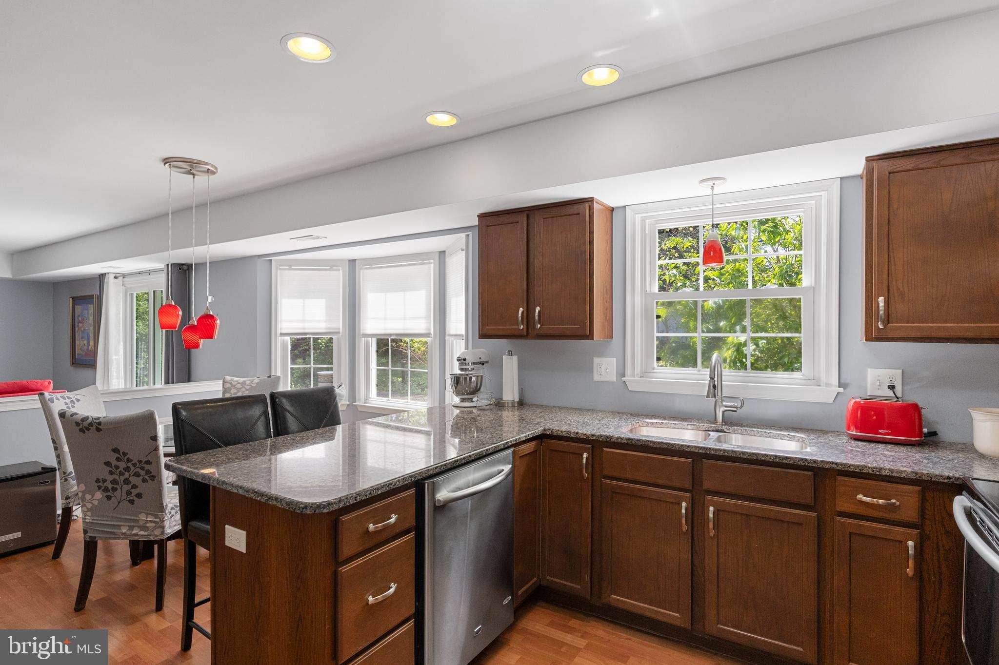 204 Knotty Oak Dr