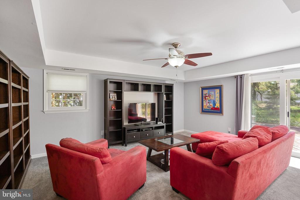 204 Knotty Oak Dr