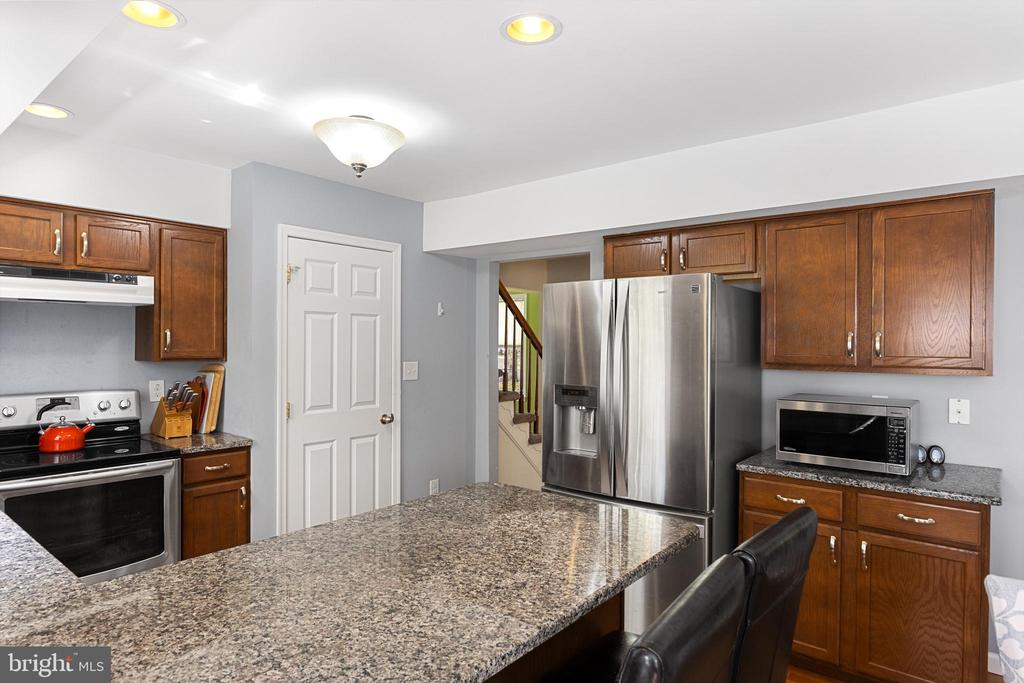 204 Knotty Oak Dr