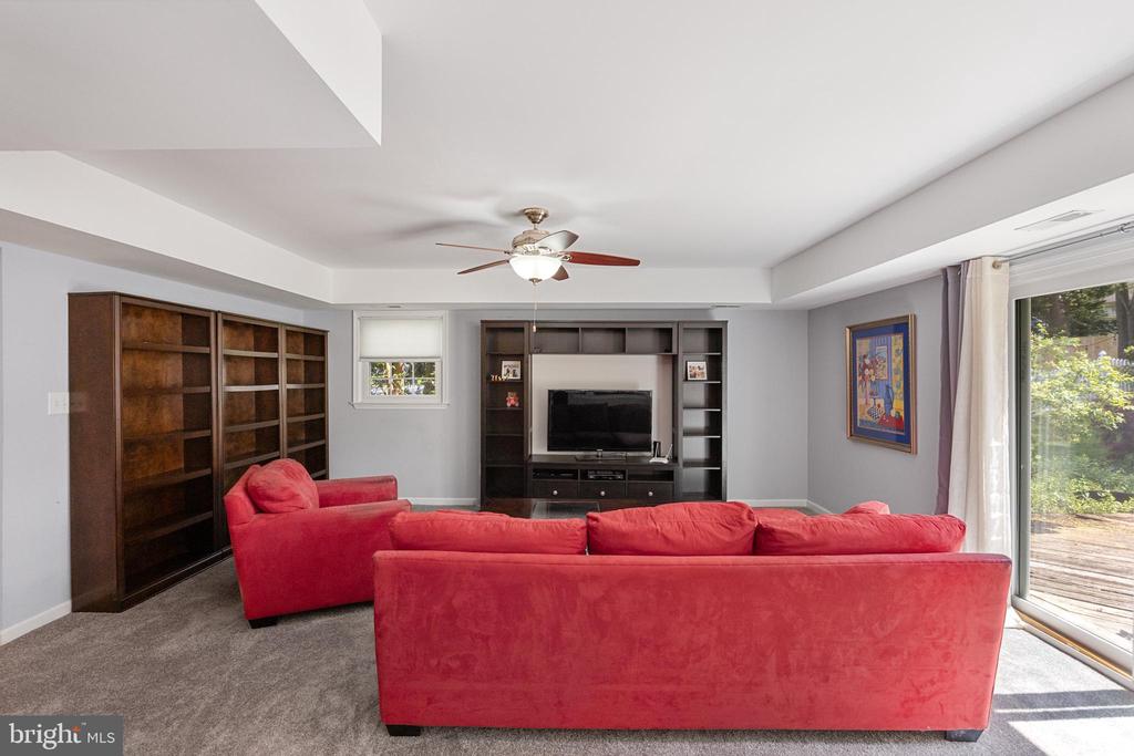 204 Knotty Oak Dr