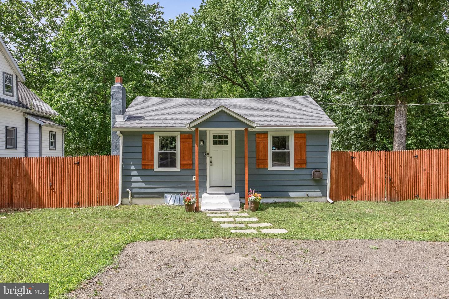 16 Rancocas Ln