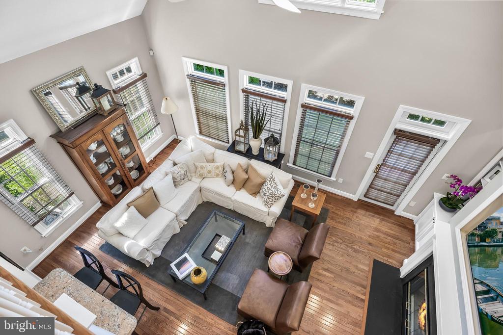 5 COLLINS MILL COURT
