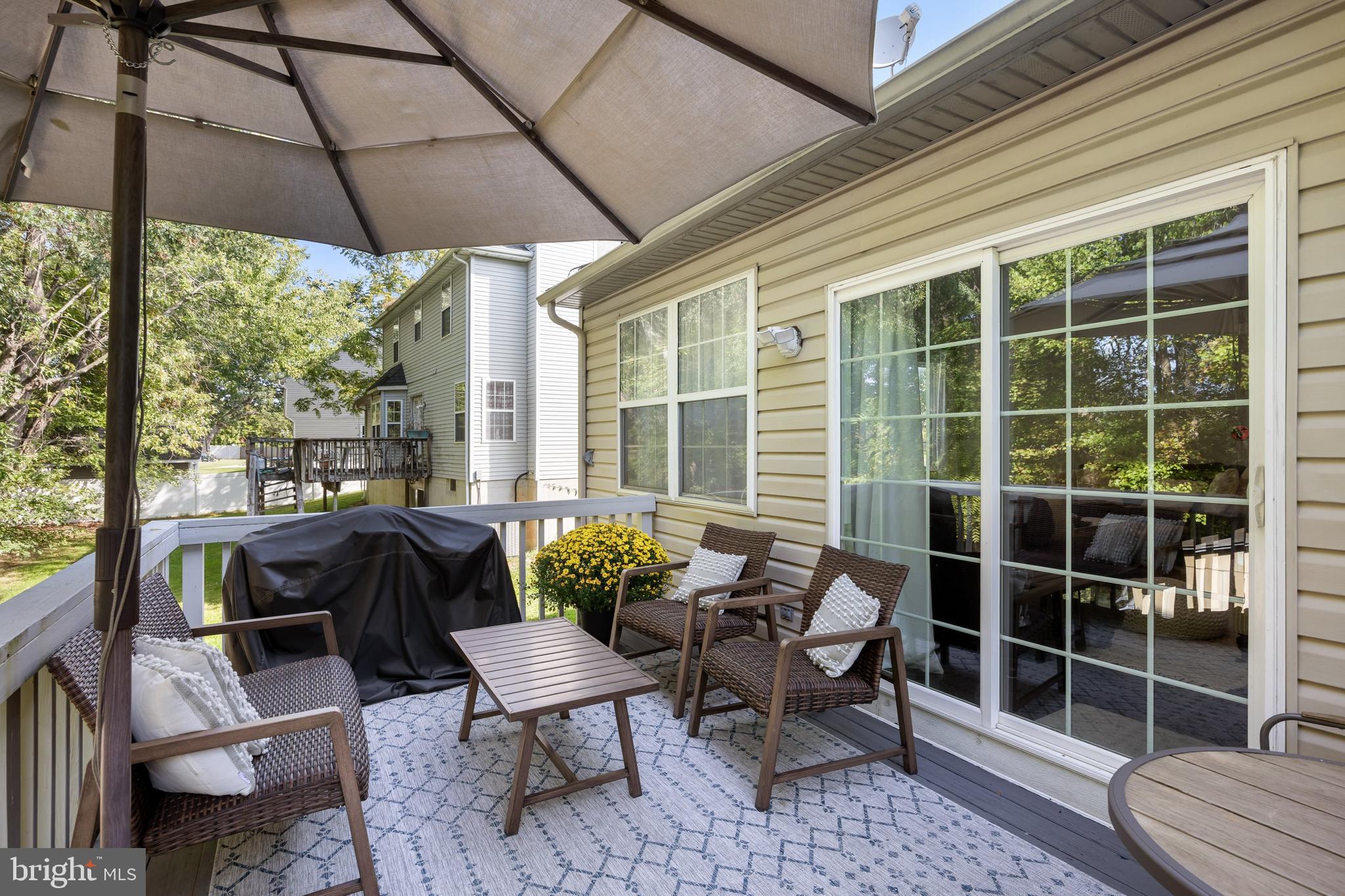 18 CARRIAGE DR.