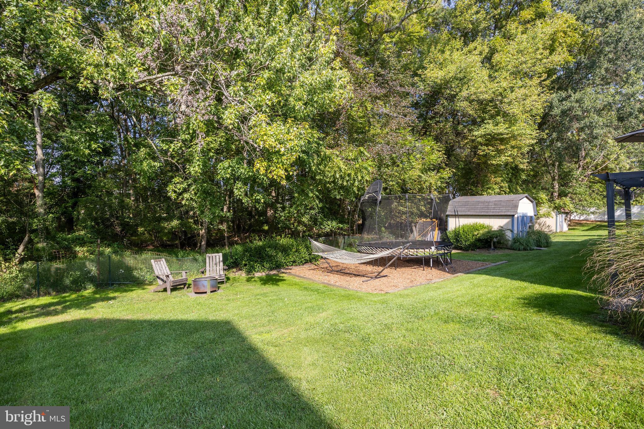 18 CARRIAGE DR.