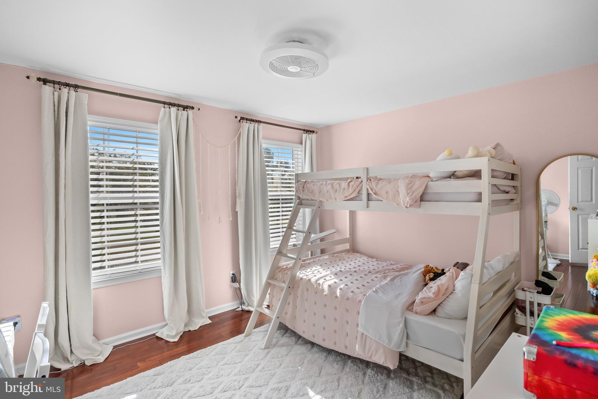 18 CARRIAGE DR.