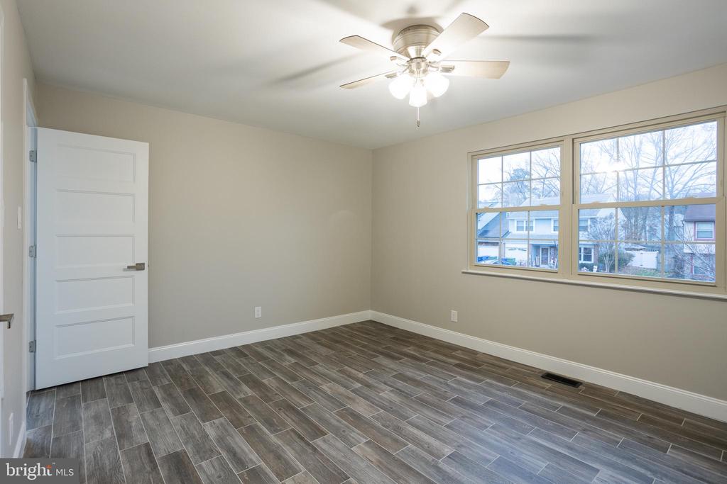 223 FOXWOOD LANE