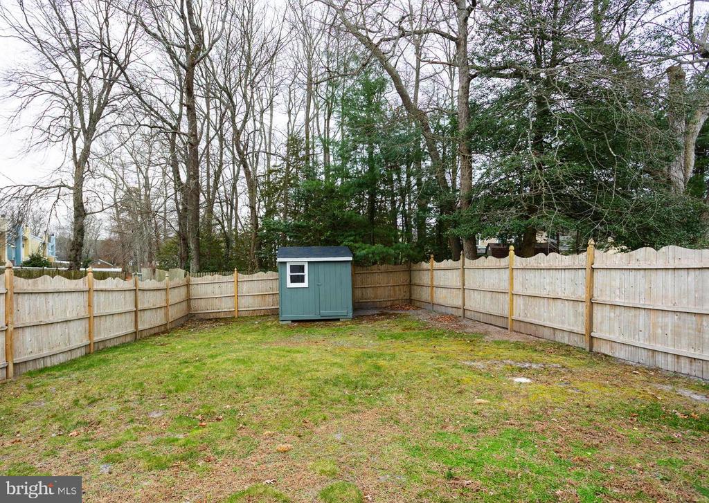 223 FOXWOOD LANE
