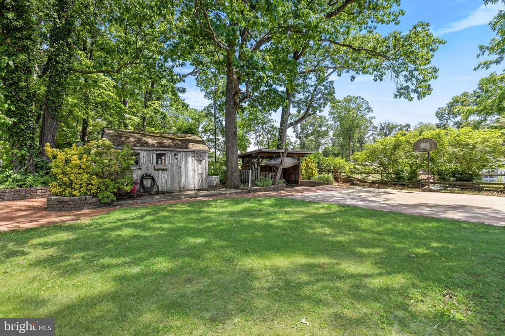 625 DELANCO ROAD