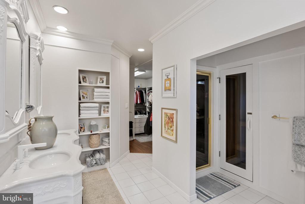 34 Manning Ln