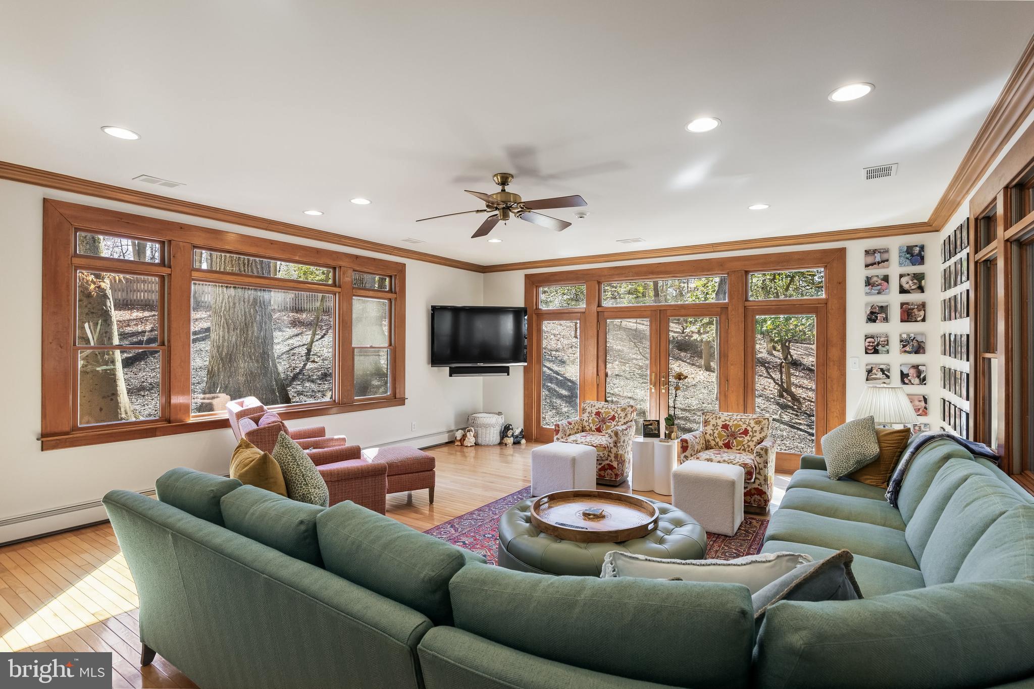 34 Manning Ln