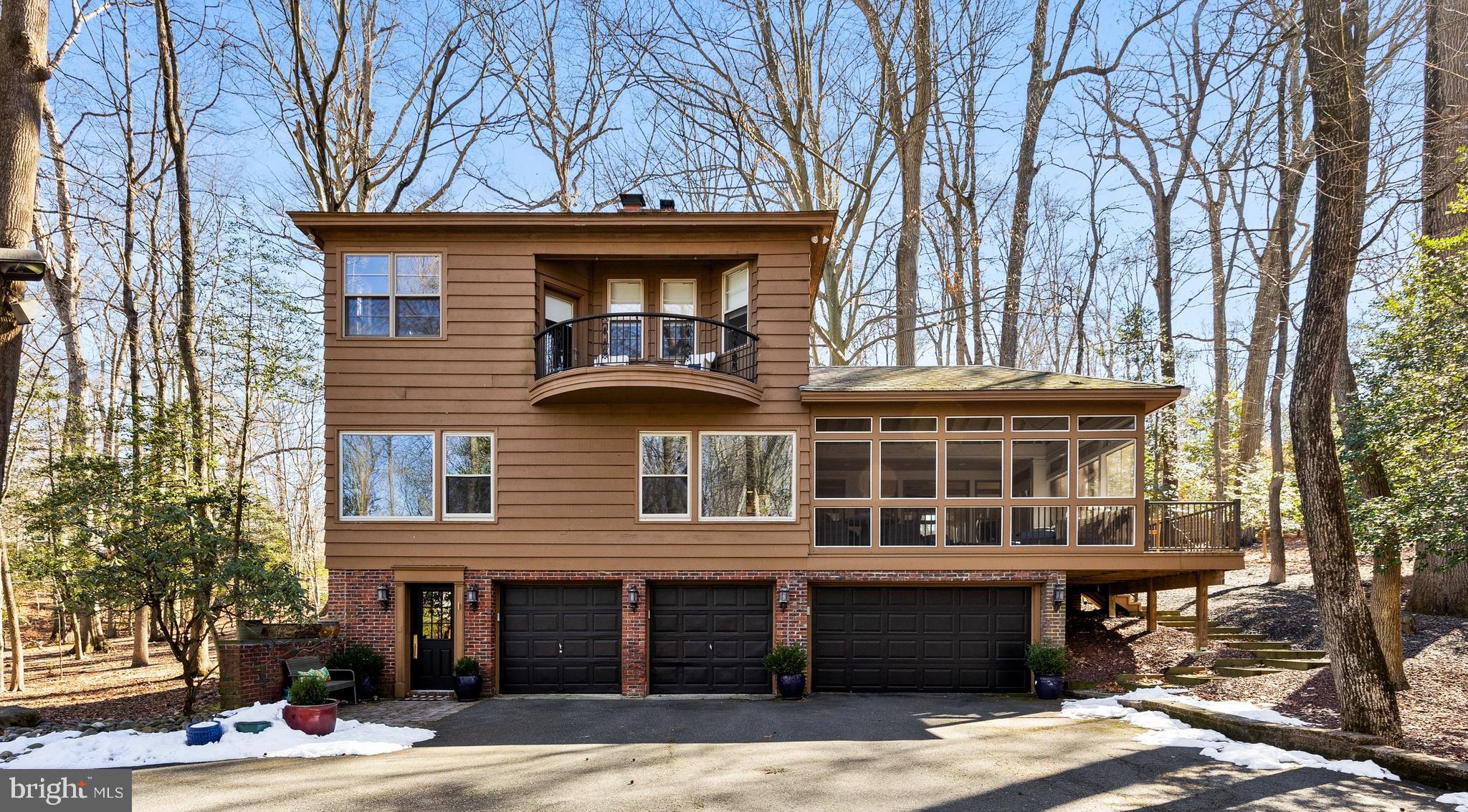 34 Manning Ln