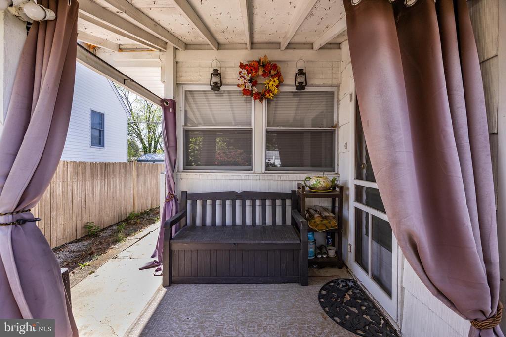 309 Delaware Ave