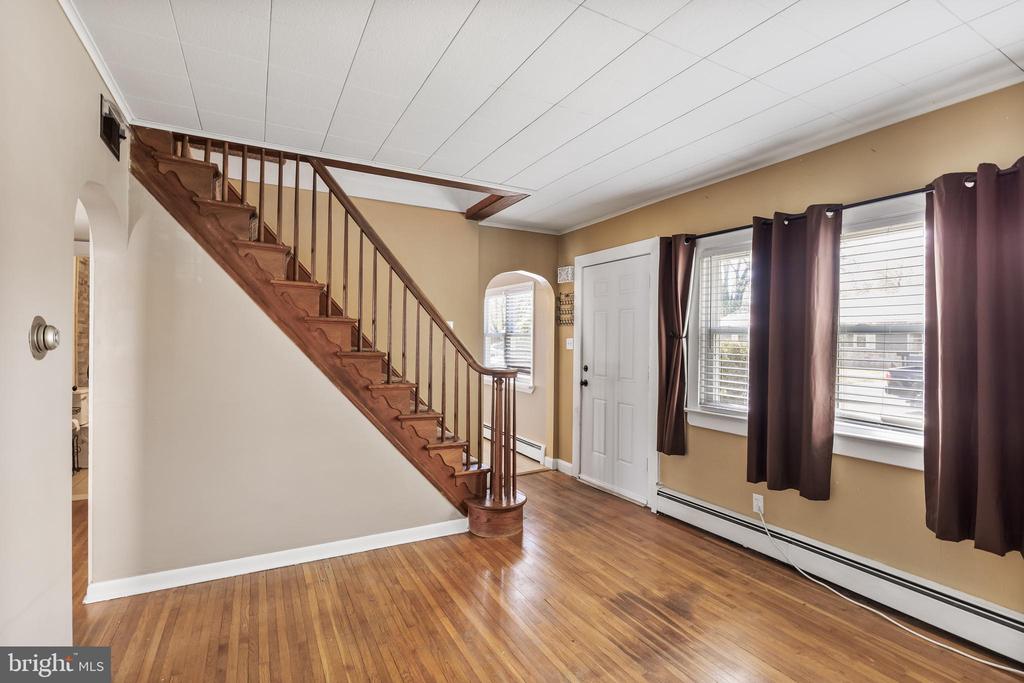 309 Delaware Ave