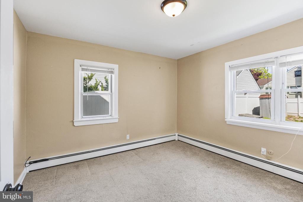 309 Delaware Ave