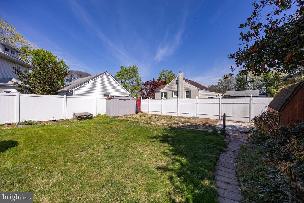 309 Delaware Ave