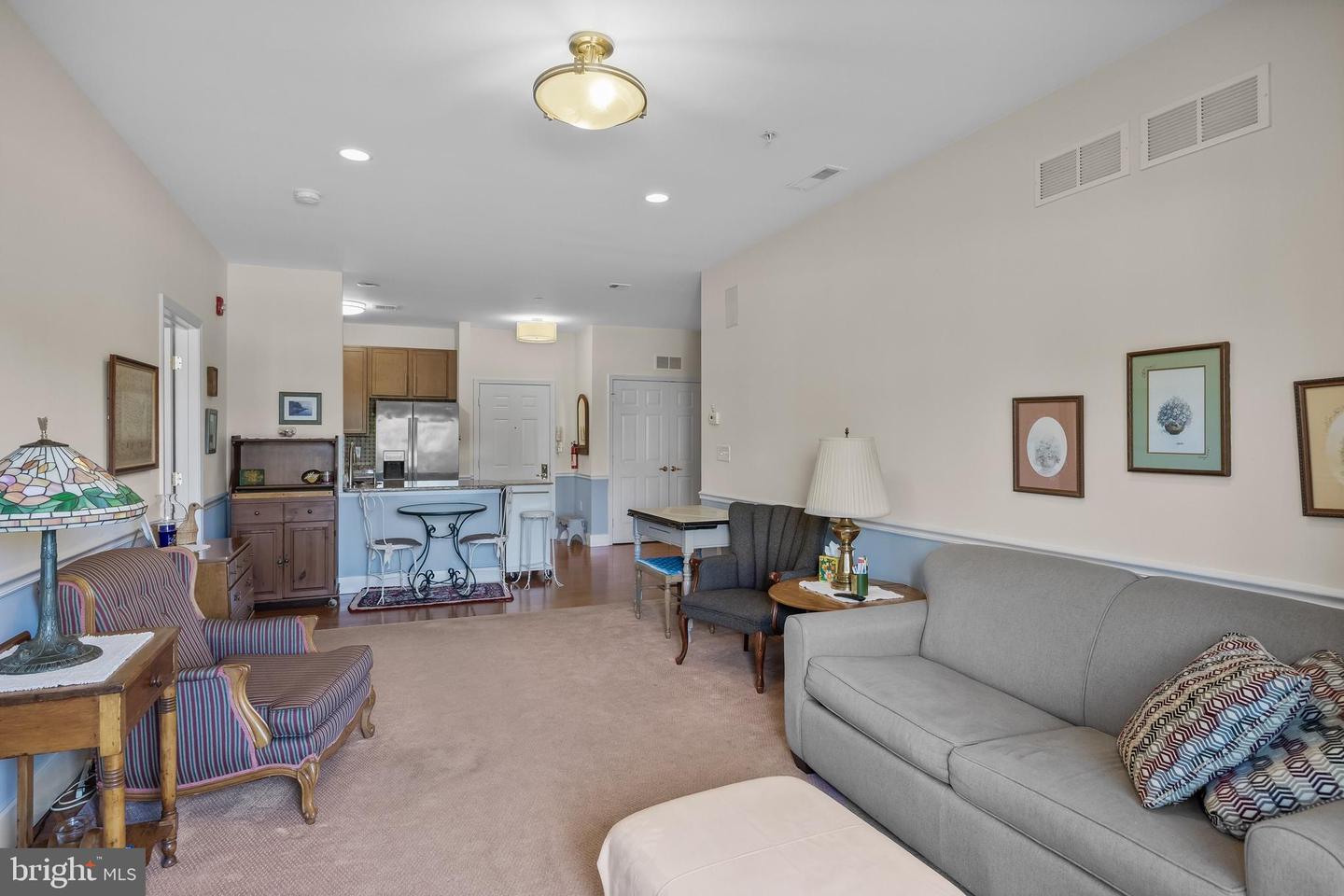 7330 Maple Ave #116